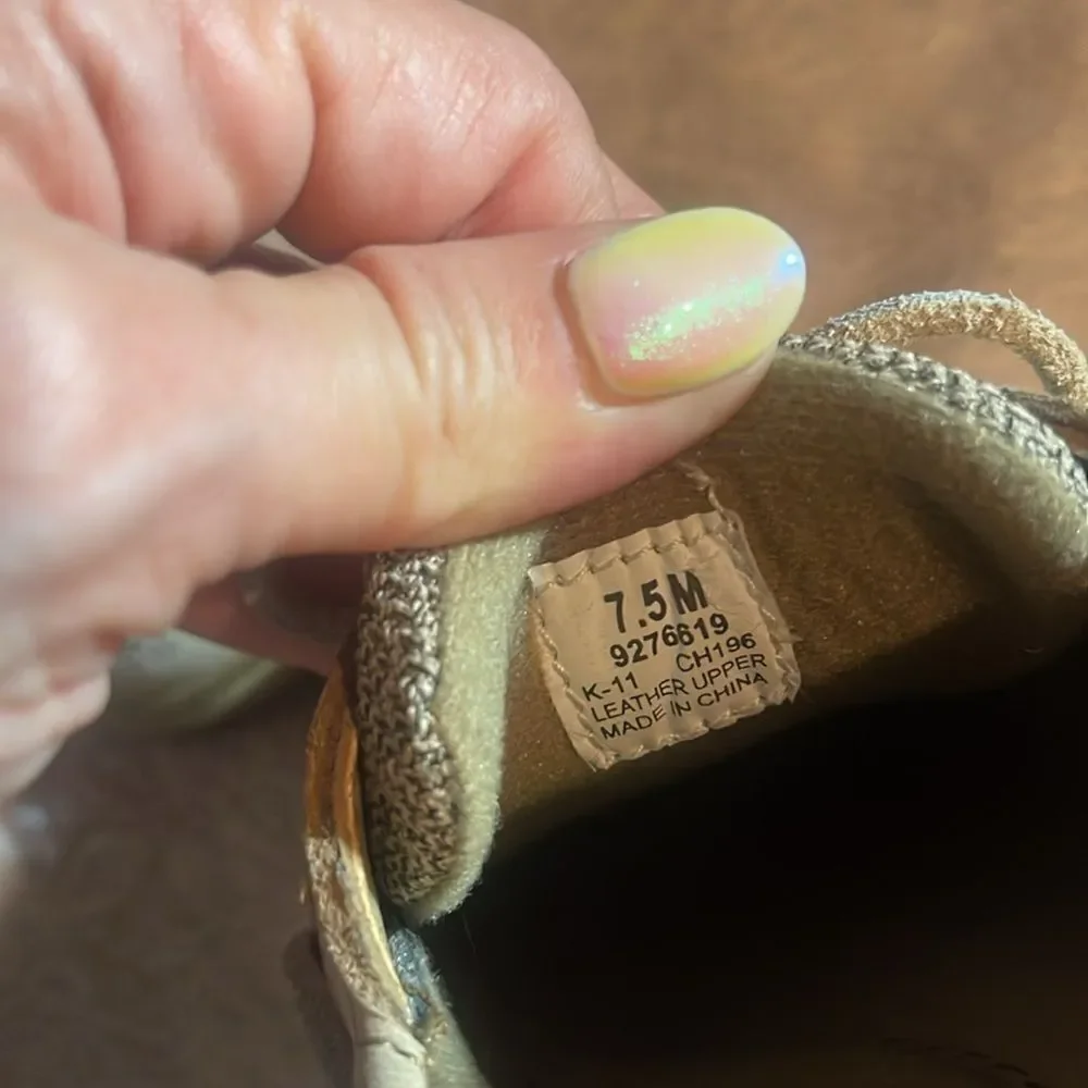 Sperry Tan Boat Shoes with Leather Finish and Moccasin Toe